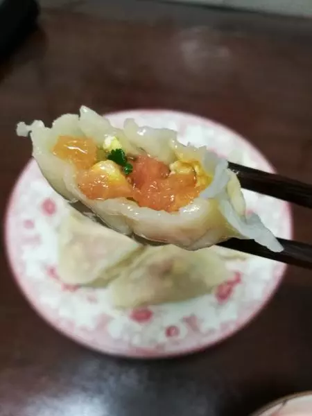 西红柿鸡蛋饺子