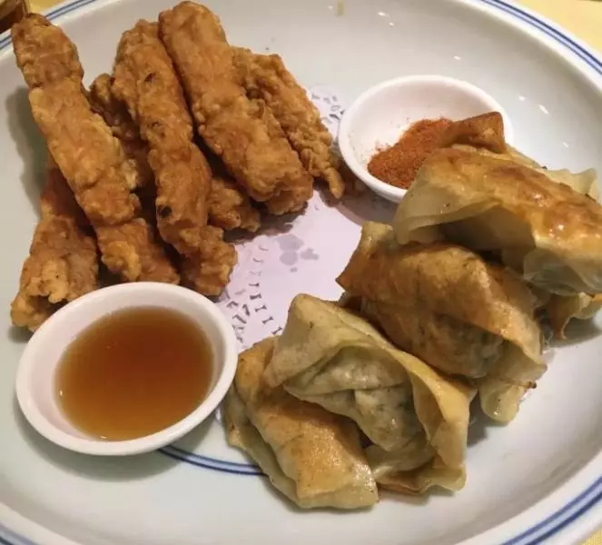 椒盐排骨油炸馄饨