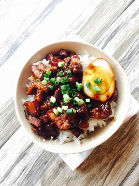 自家制简易卤肉饭