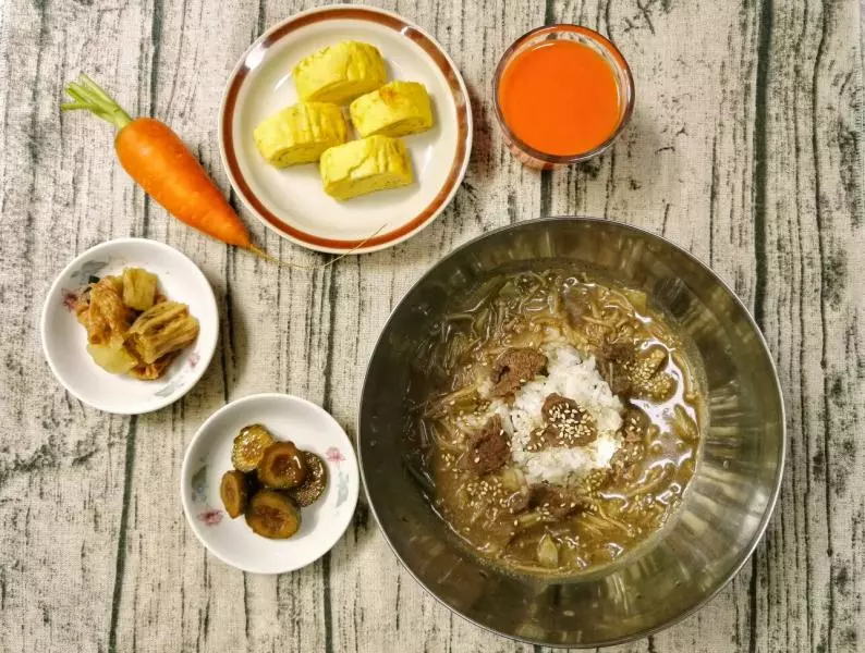 韓式石鍋烤牛肉湯飯