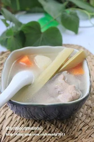 竹蔗马蹄排骨汤