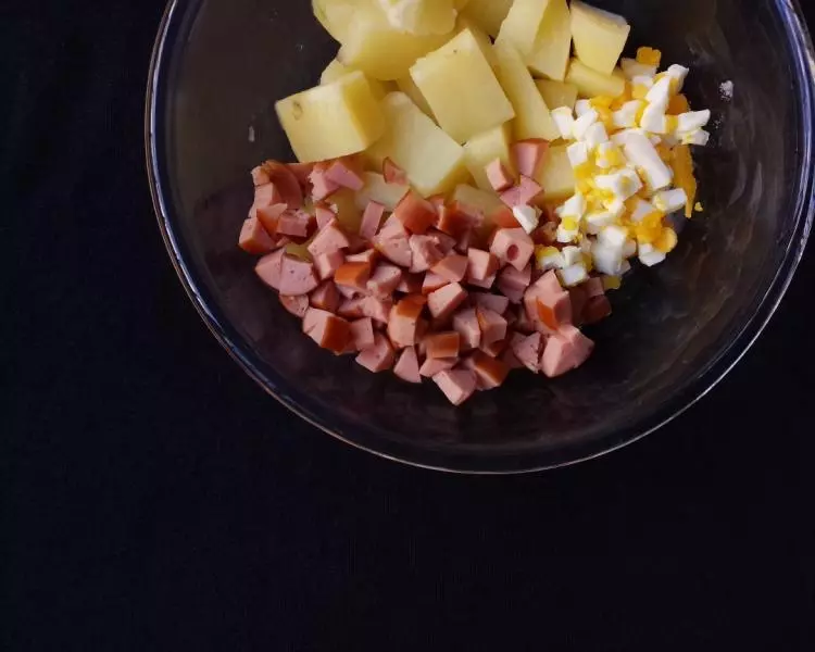 鸡蛋土豆泥轻食沙拉