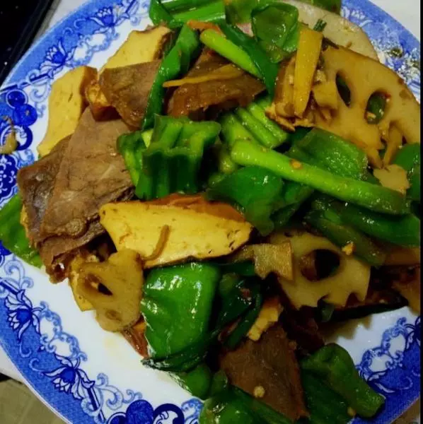 燴炒鹵三樣（牛肉+藕片+香乾）