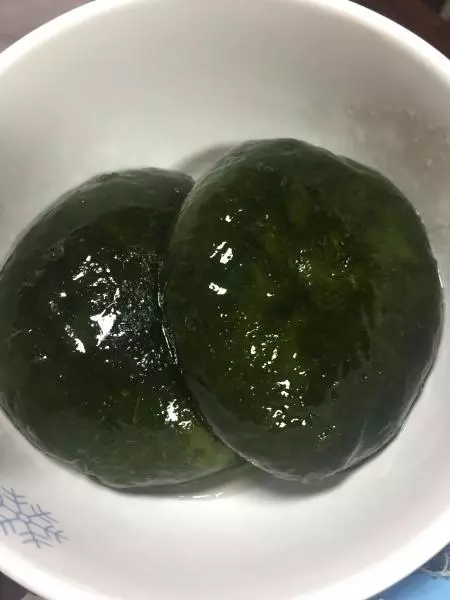 石灰草饼