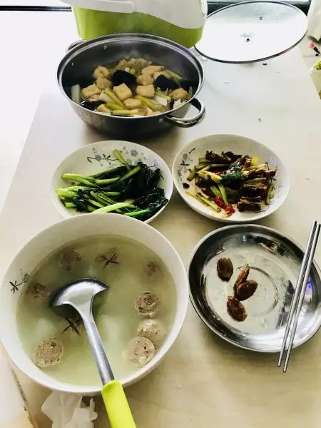 板鸭萝卜汤