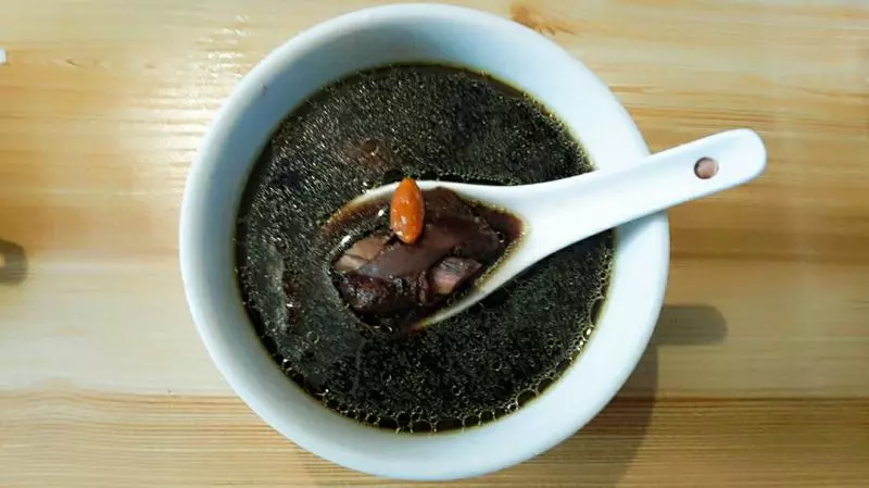 生熟地排骨湯