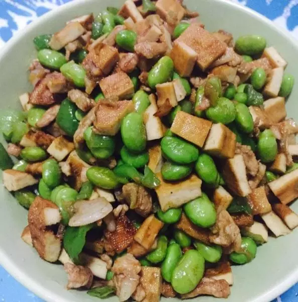 肉丁豆干炒毛豆