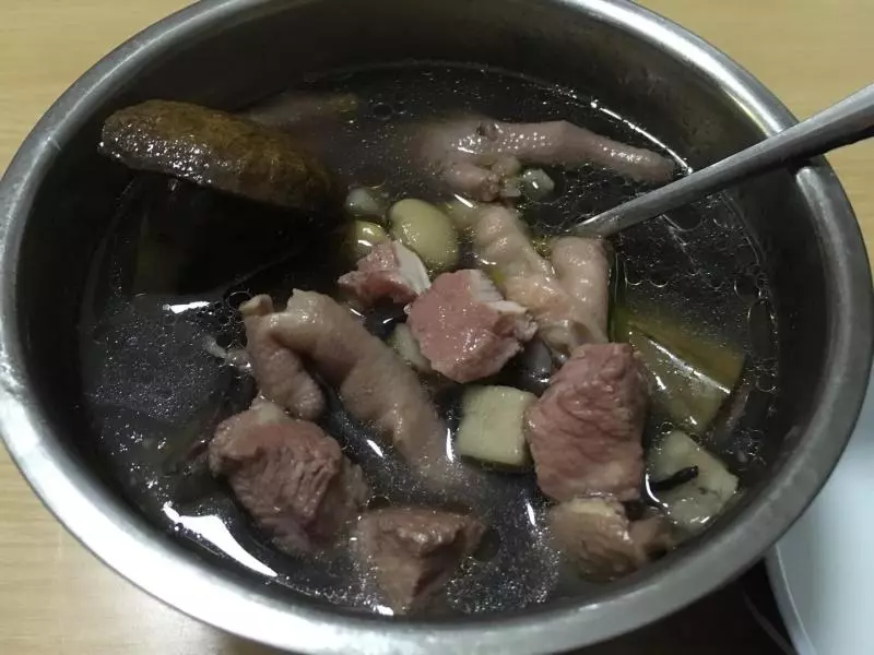 大蕉赤小豆雞腳湯