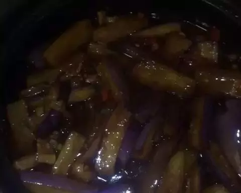 鱼香茄子煲