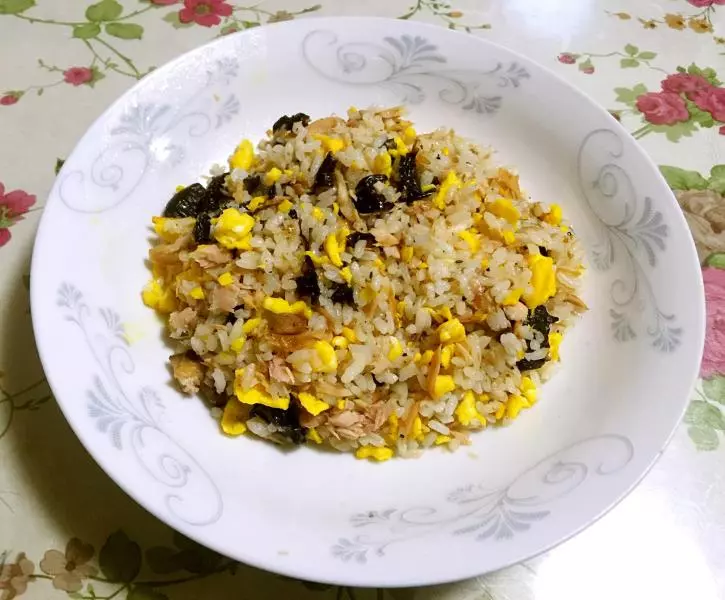 金枪鱼炒饭