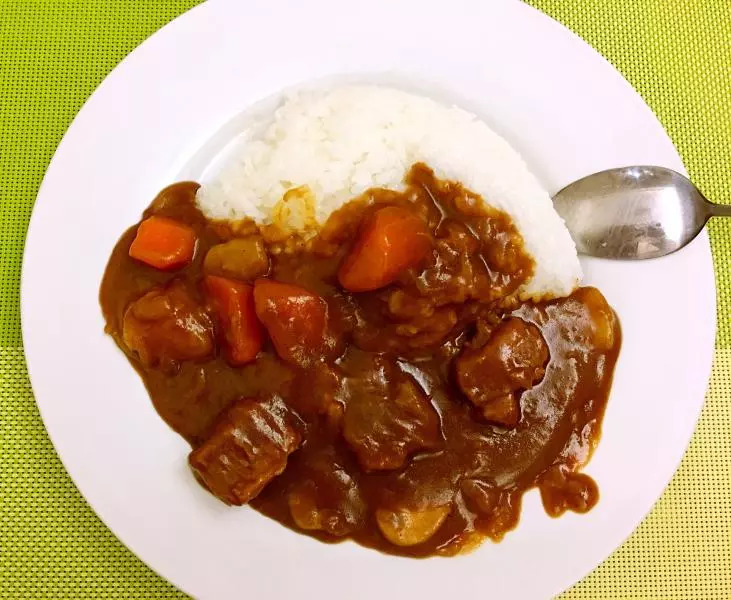 日式咖喱牛肉飯