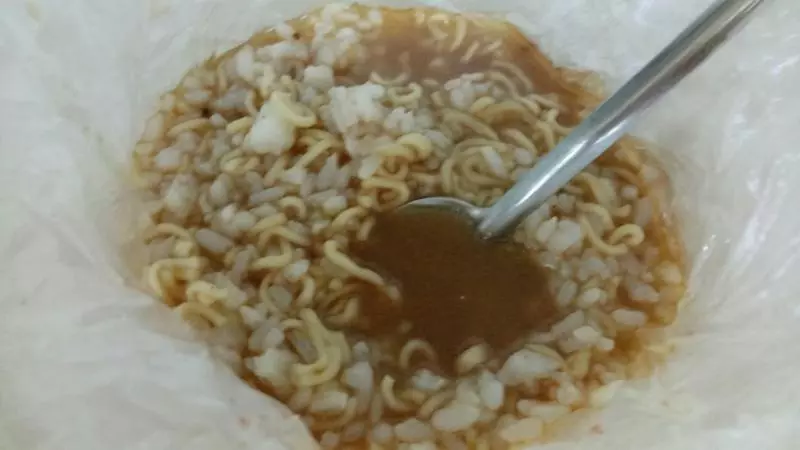 泡麵泡飯