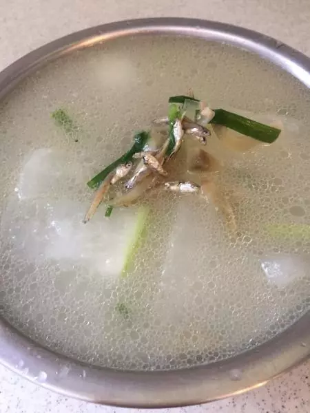 榨菜小魚乾冬瓜湯