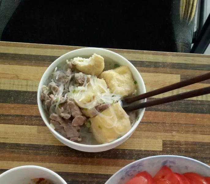 豬肉油豆腐粉絲湯