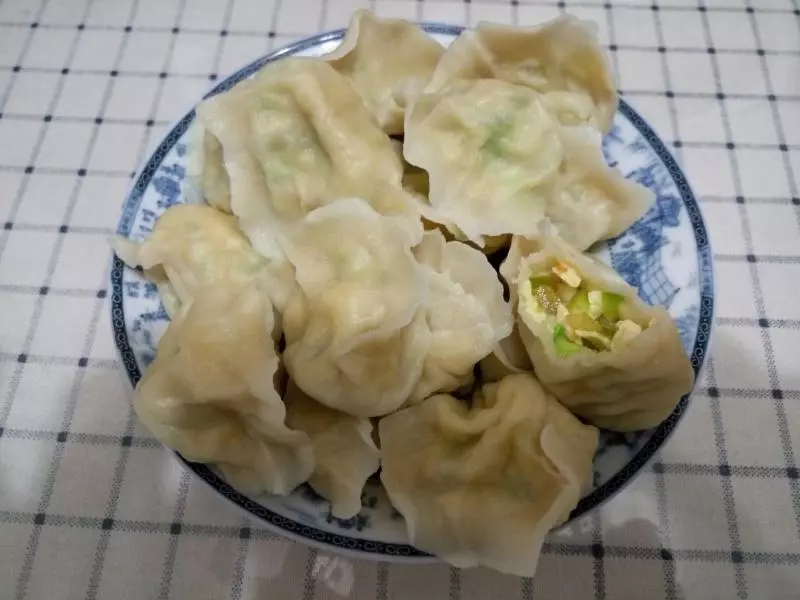 茭瓜青椒鸡蛋水饺