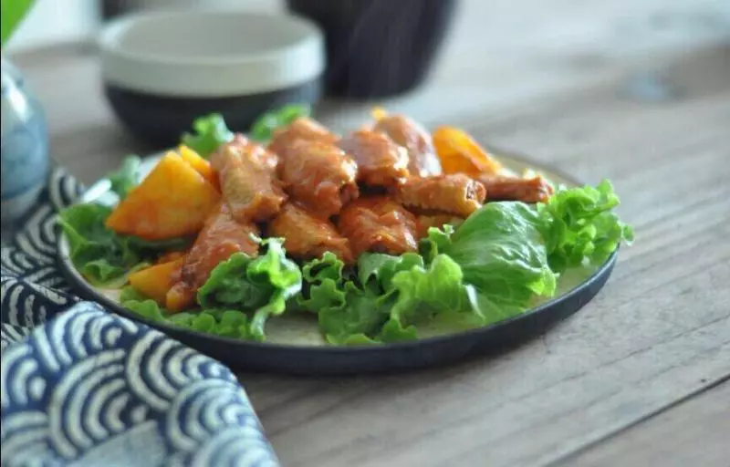 韩式辣椒酱炖鸡翅土豆