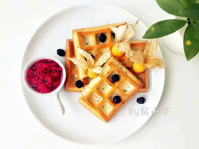 寶寶輔食：芝麻牛奶華夫餅—沒有加泡打粉也沒有加酵母，外表香脆，內里柔軟，寶寶健康小零食！12M+