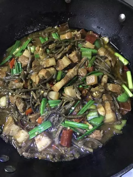 红烧肉炖干豆角