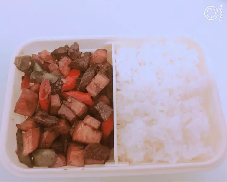 杏鲍菇牛肉便当