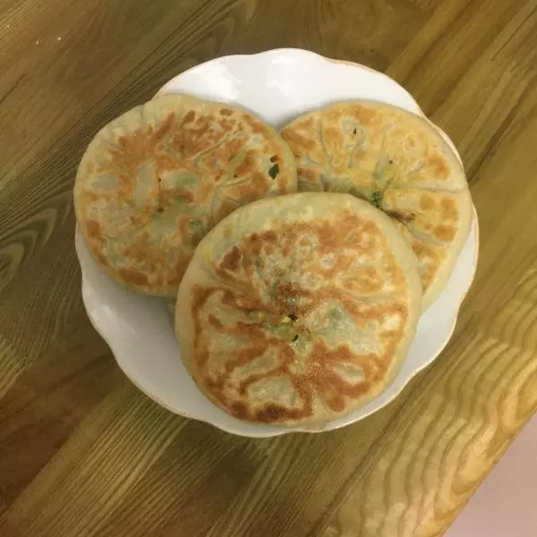 皮皮虾（虾爬子）韭菜馅饼