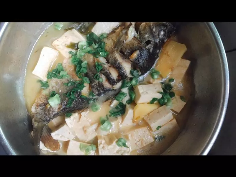 補鈣鯽魚豆腐濃湯