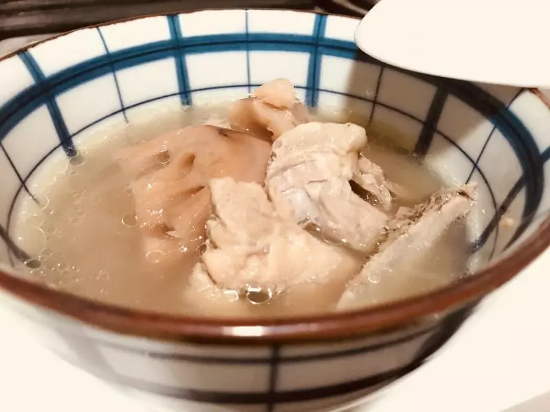 湖藕筒子骨湯