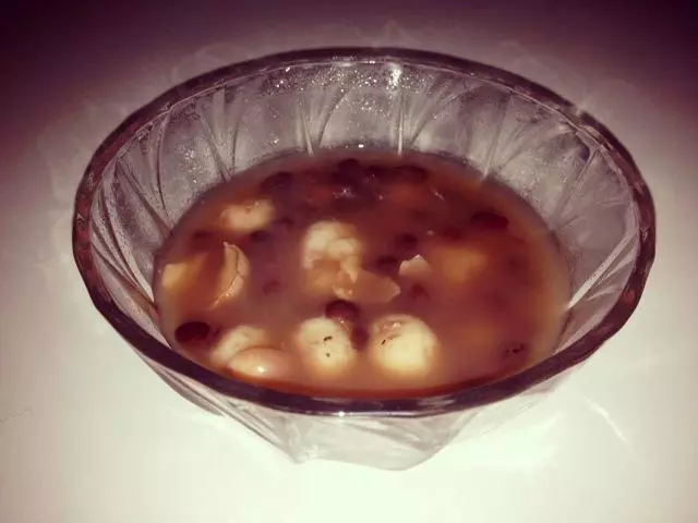 莲子红豆圆子羹