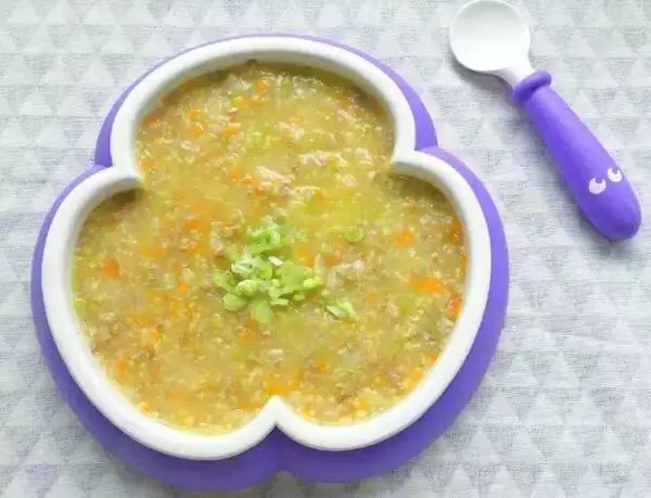 胡萝卜茭瓜猪肝粥