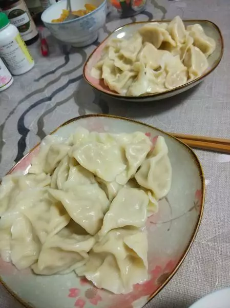 超级好吃的东北酸菜水饺