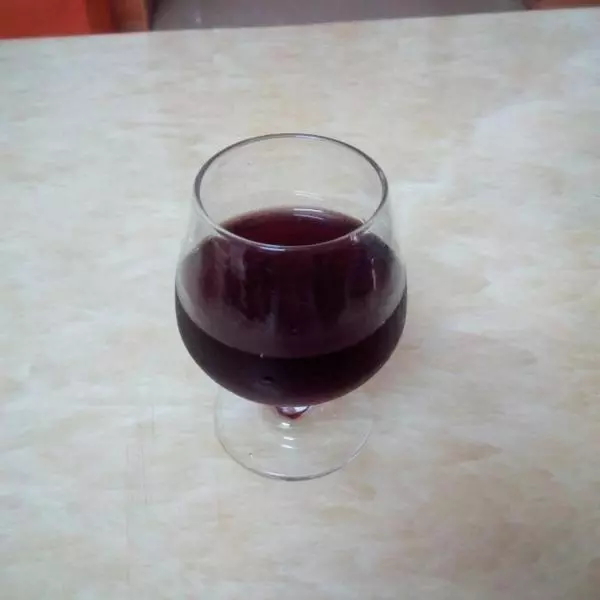 自酿红酒(葡萄酒)