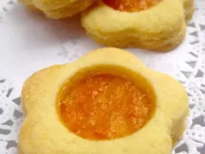 杏子果酱饼干