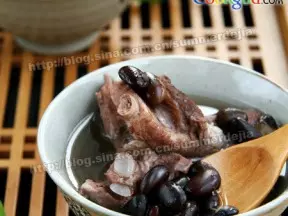 排骨黑豆湯