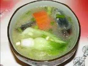 皮蛋青菜湯