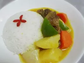 橙香椰汁咖喱牛腩飯