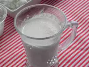 鲜榨椰子汁