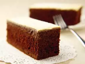 糖霜巧克力蛋糕条