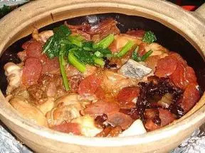 瓦煲雞飯