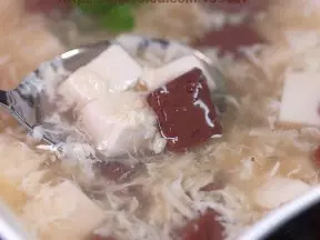 鸭血豆腐羹