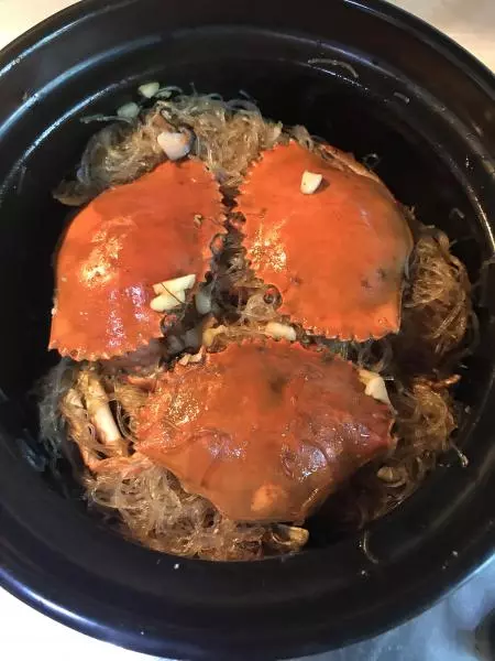 螃蟹粉丝煲