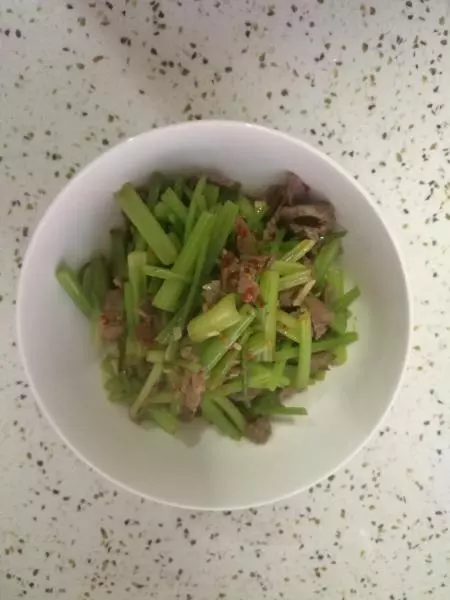 1121私房菜:芹菜炒牛肉