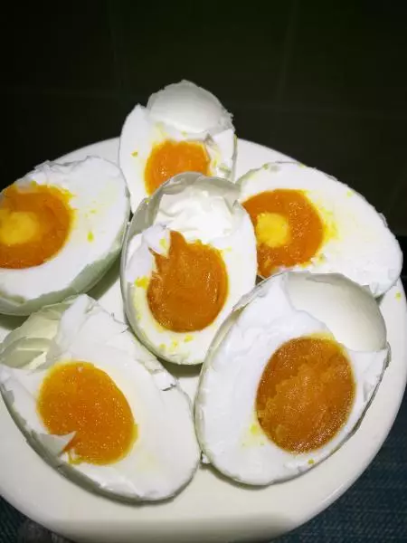 腌制鹹鴨蛋