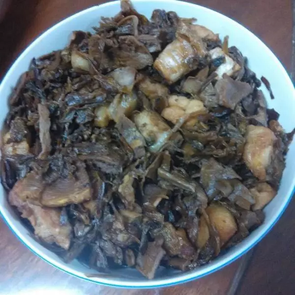 笋丝干菜炖肉