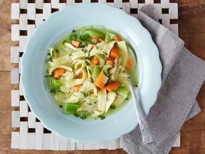 Chicken and Noodles【美式鸡肉杂蔬意面浓汤】