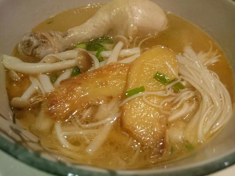 麻油鸡汤面