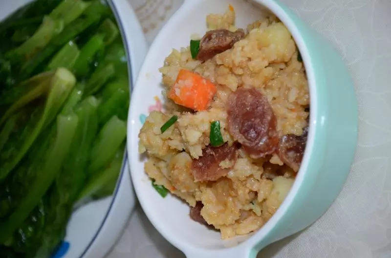 土豆臘腸燜飯