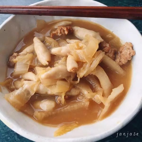 酸菜肉末莜麵