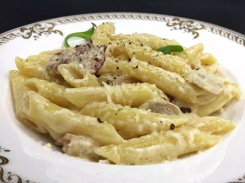 白酱意面 Pasta Alfredo