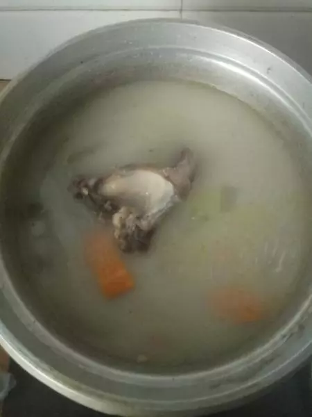 冬瓜牛骨湯