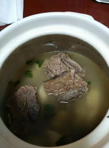 鮮美牛骨湯