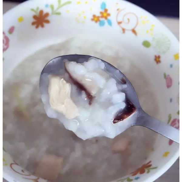 鸡肉松茸粥电饭煲版